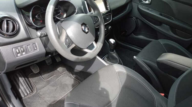Renault Clio (SOLD)