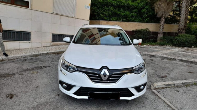 RENAULT MEGANE (SOLD)
